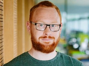 Reliable Data Flows and Scalable Platforms: Tackling Key Data Challenges