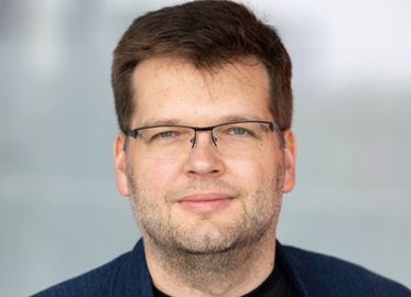 Chasing Efficient Java Development: from 1BRC to Developing Hardwood AI Natively